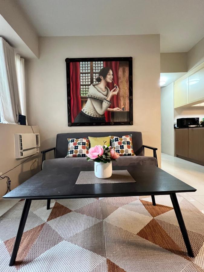 Resorts World Condo Манила Екстериор снимка